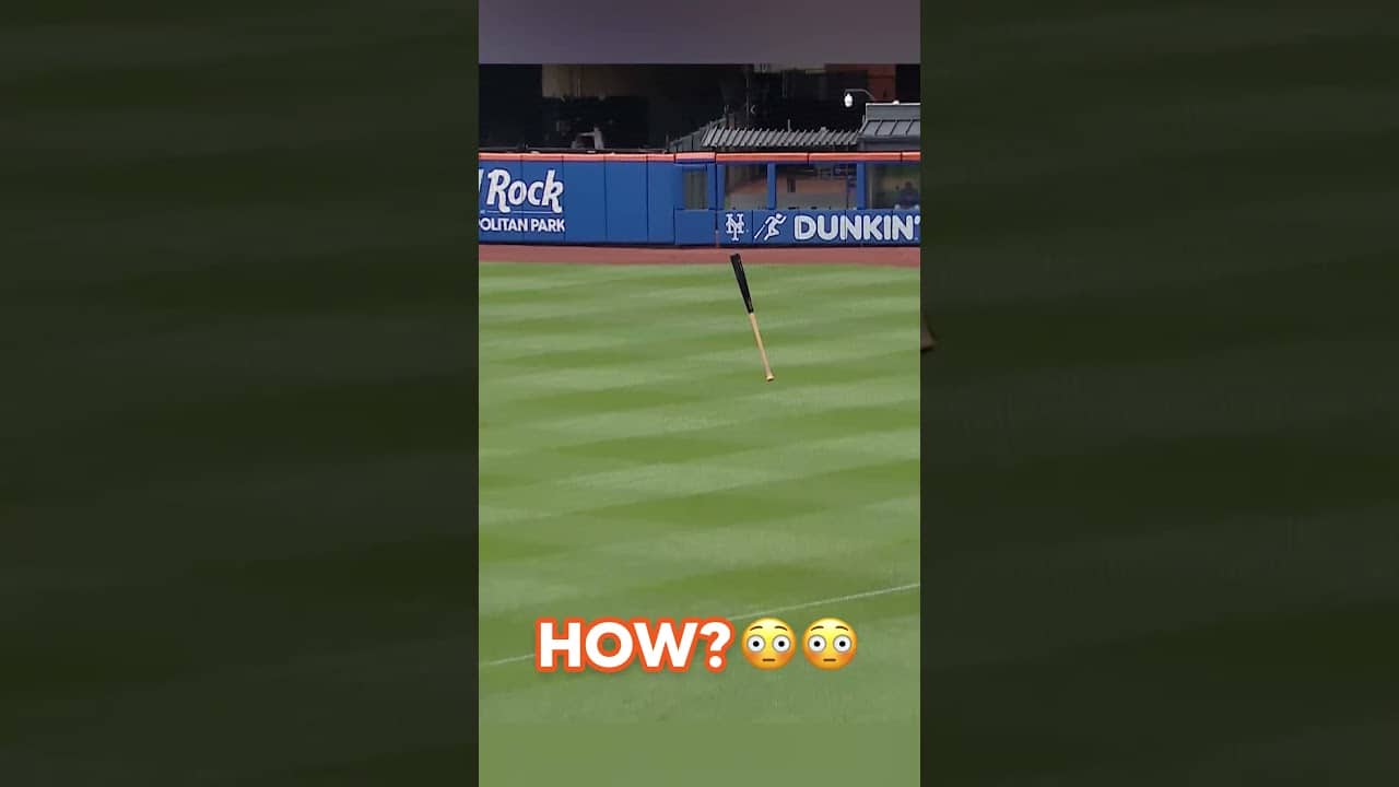 Have you ever seen this before?? #mlb #baseball #crazy #how