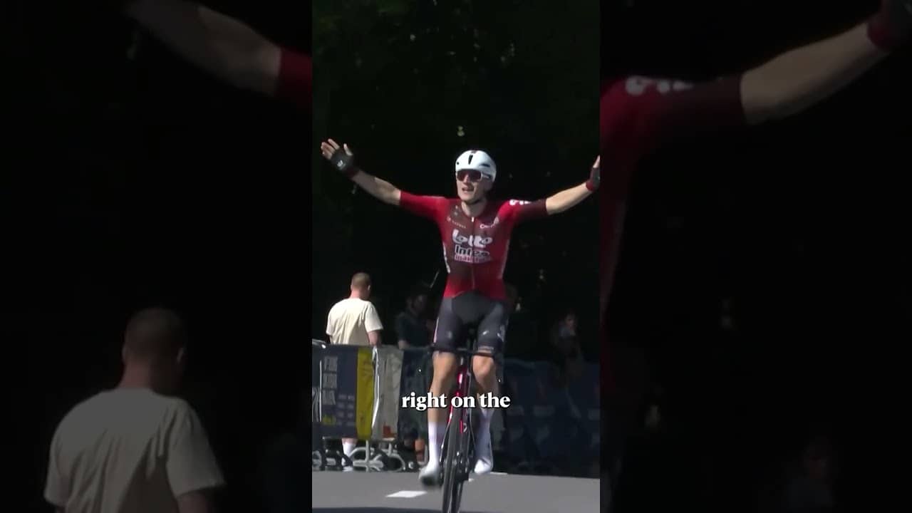 An utterly bizarre race finish!