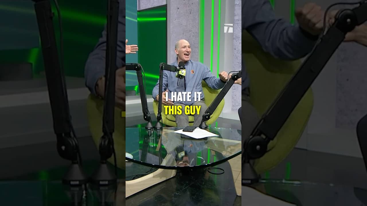 Brad had to throw his hat 😂🧢↗️ #tennis #podcast
