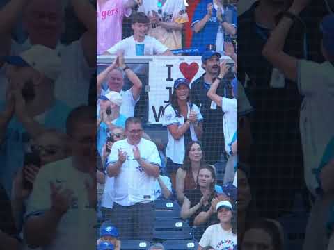 Sean Keys collects his first Major League hit with his family in the stands! ❤️