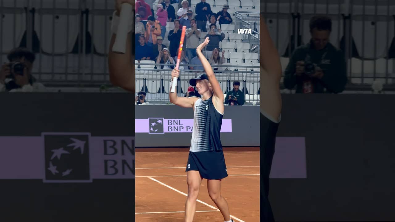JAZDA! 📣 Iga Swiatek defeats Osaka in straight sets! #WTA #IBI26 #tennis