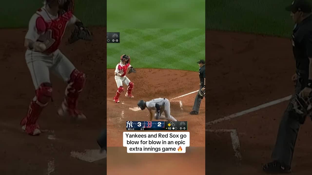 Red Sox complete the 4-game sweep of the Yankees 👀