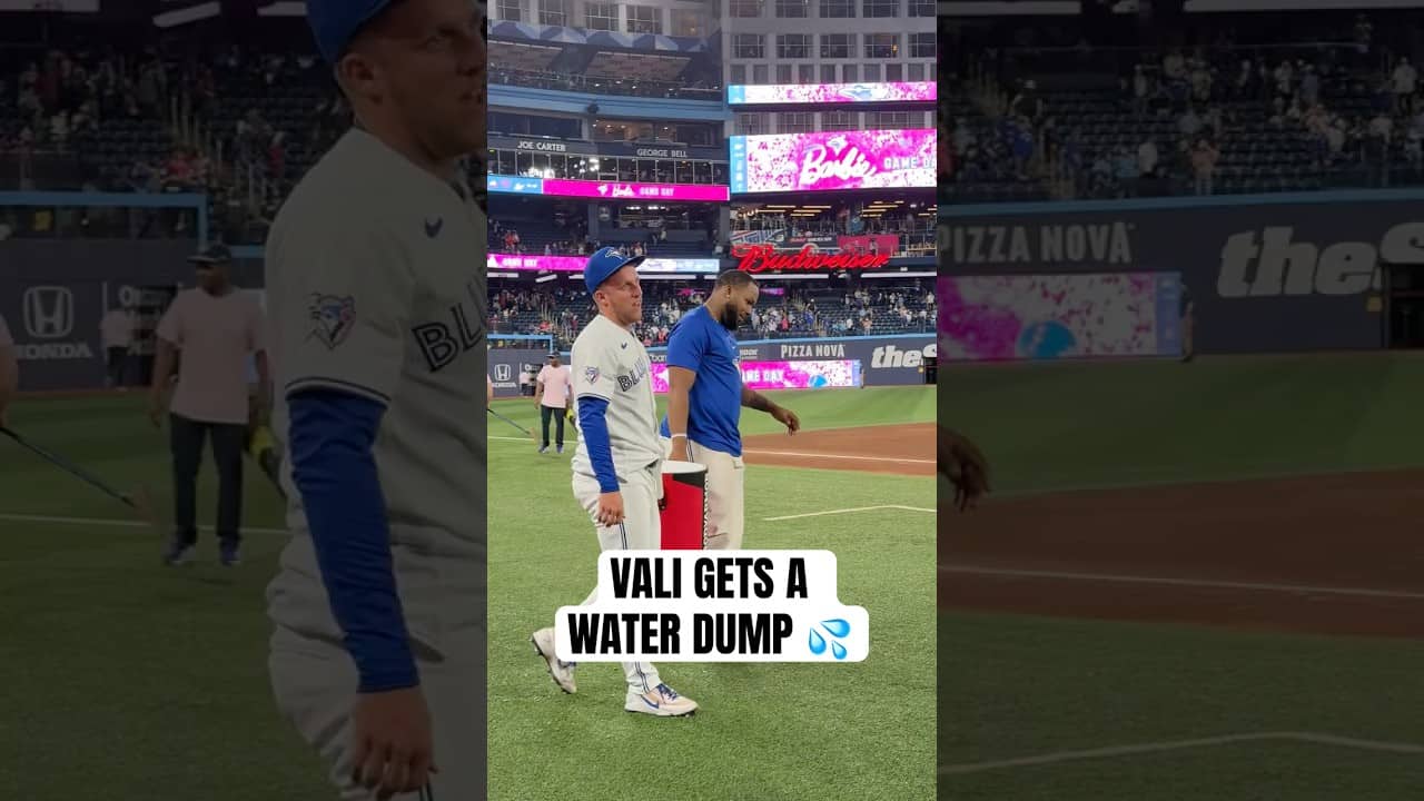 Brandon Valenzuela’s big blast deserved a big splash! #MLB #Toronto #BlueJays