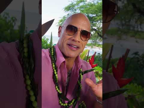 Imagine Dwayne Johnson upgrading you to a VIP experience and get IMAX tickets to see Moana 😭🙏
