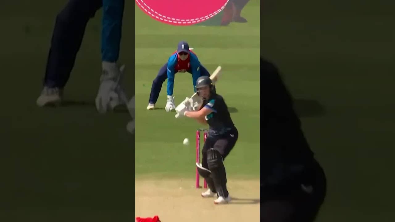 Lauren Bell’s opening over 🆚 New Zealand 👏