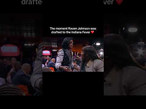 Dawn Staley was there for Raven Johnson's big moment!