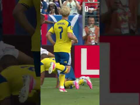 The assist from Olise and the finish from Barcola 🤝