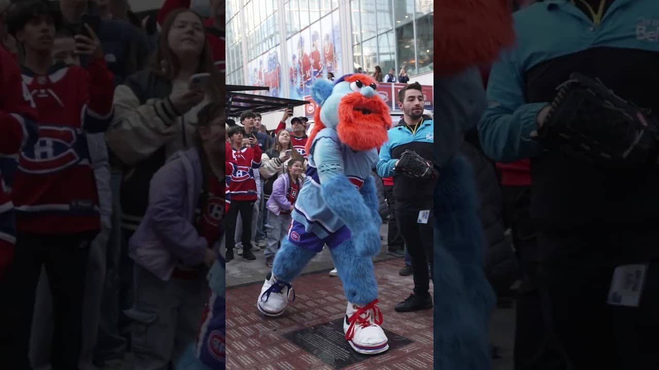 METAL!'s dunk tank at the Bell Centre #NHL #Playoffs #Shorts