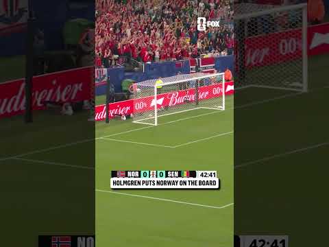 NORWAY TAKES THE LEAD OVER SENEGAL! It's the substitute Pedersen with the go-ahead goal!