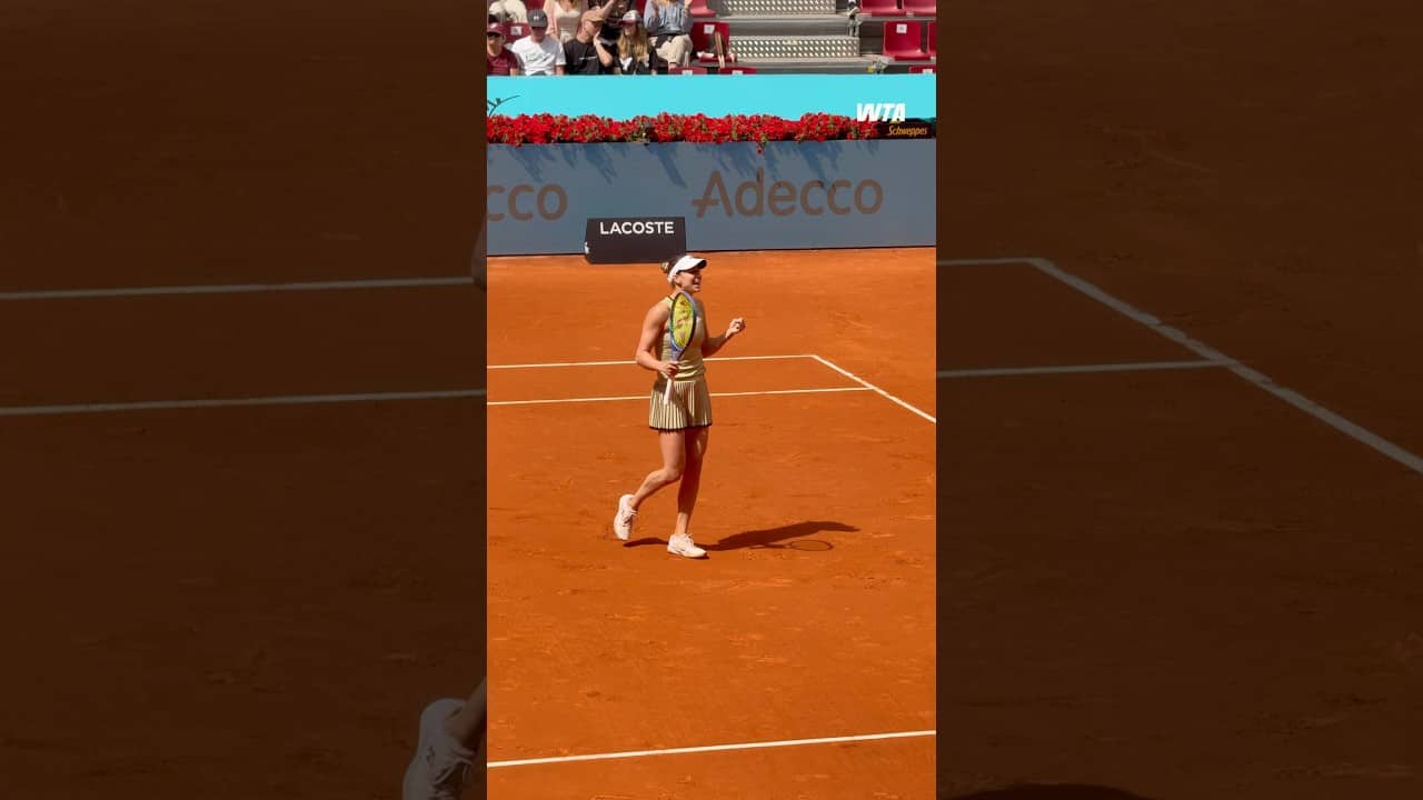 BIG moment 👊 Anna Bondar defeats No.7 seed Svitolina in straight sets. Round 3 beckons 👏 #MMOpen