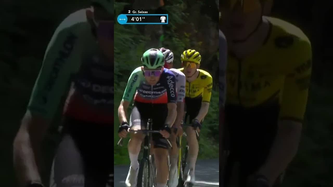 Paul Seixas makes his move from the main bunch, dragging Isaac del Toro and Matteo Jorgenson along 💪