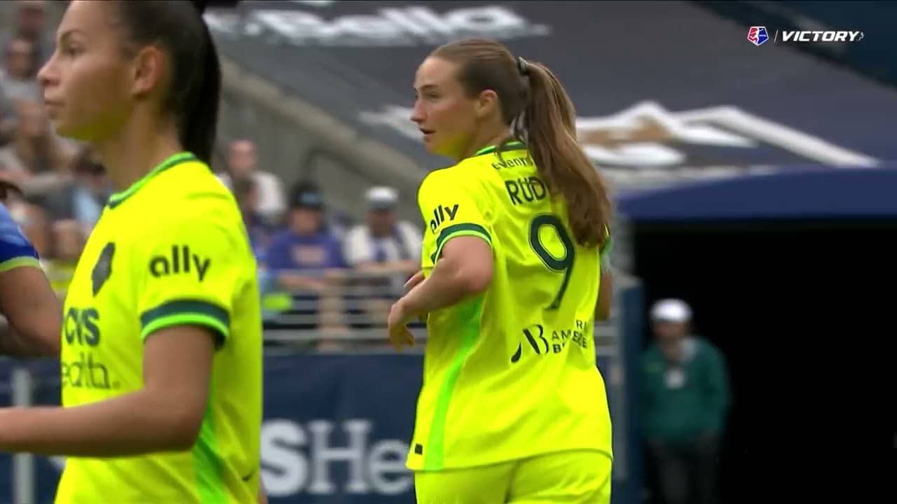 Claudia Martínez nets the winning goal late in Seattle! | Spirit at Reign FC Highlights | 05.10.26