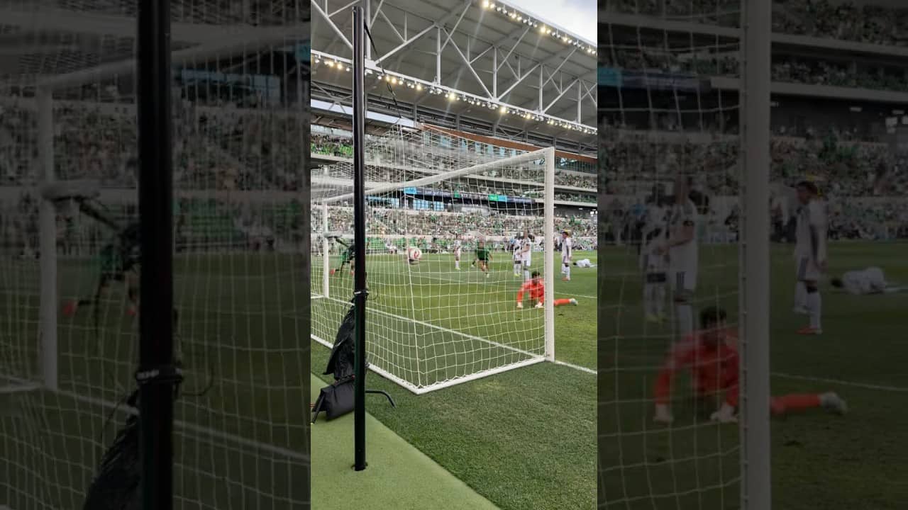 A sweet strike from Myrto Uzuni!