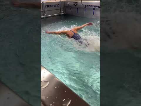 🏊‍♀️🏊‍♀️ #Swimming in the flume never gets old 🤩📹 @louisehanssson
