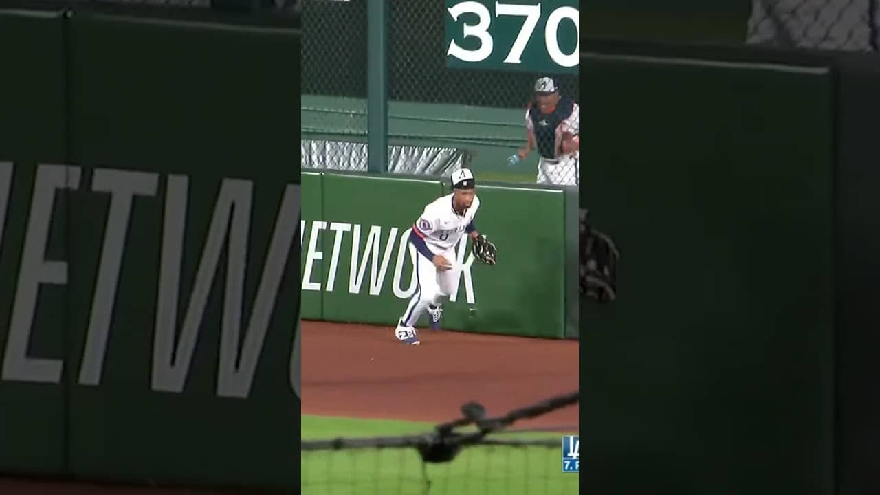Another addition to the Brice Matthews highlight reel 👏
