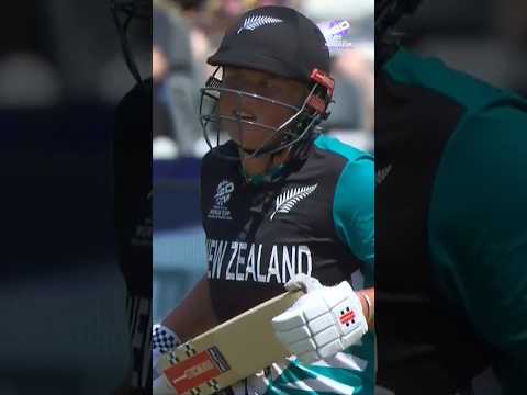 Izzy Sharp's rescue act for New Zealand 🙌 #T20WorldCup