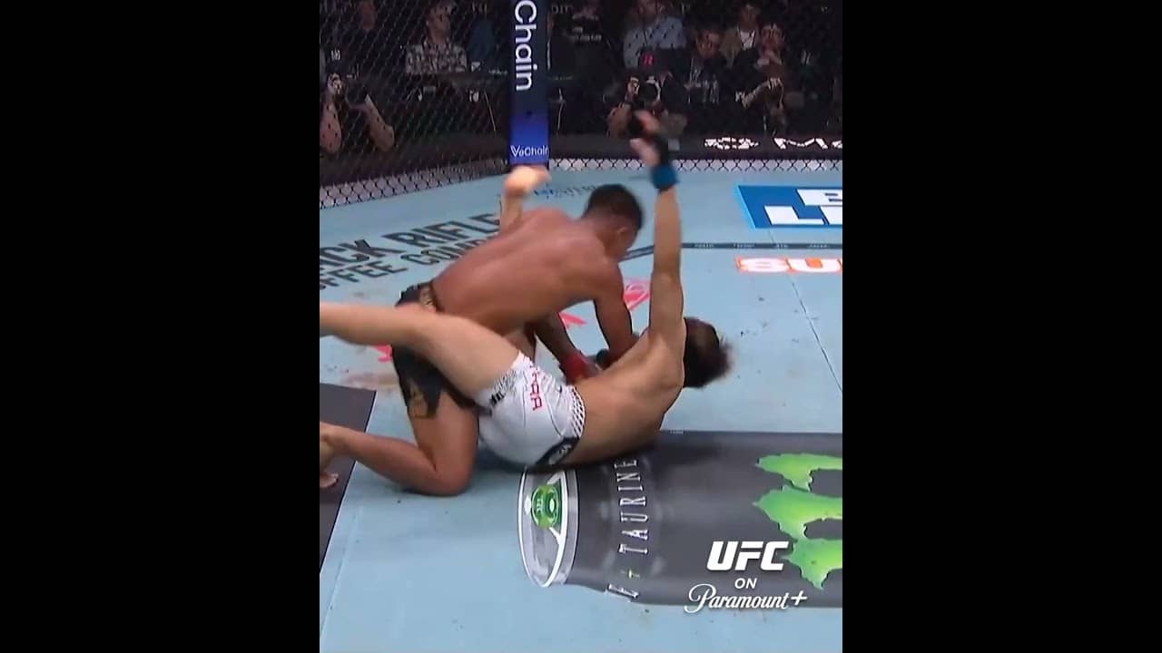 THE POWER OF VAN 💪 #ufc328
