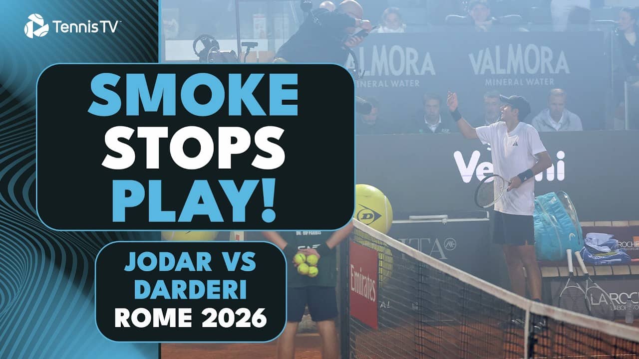 Smoke Stops Play! 💨 Darderi & Jodar Match Delayed Due To Smoke In Rome