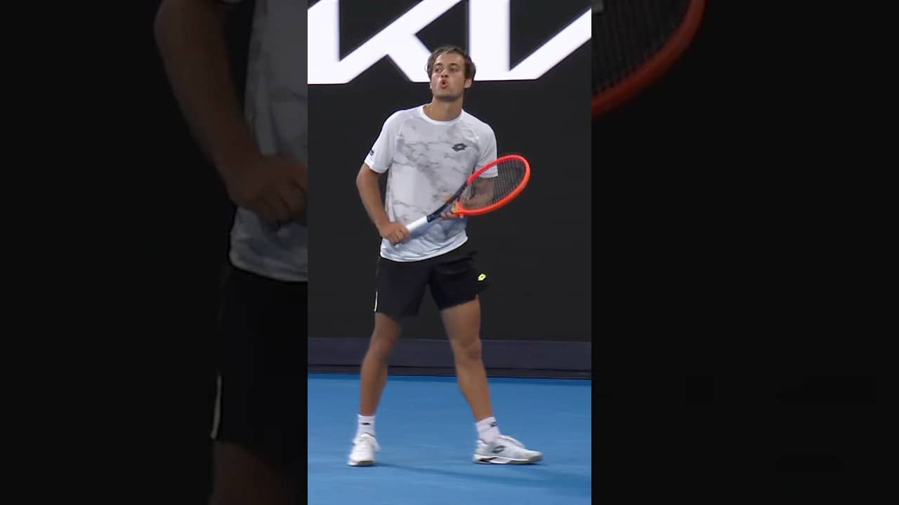 CRAZY passing shot from Cobolli! 💥