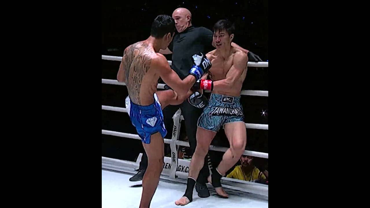 When Tawanchai and Jo Nattawut had everyone on the edge of their seats in their first clash 😱