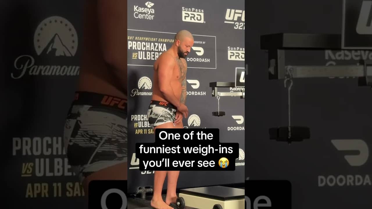 When Josh Hokit acted nervous on the scale 😂 (via @fullsend_mma/TT)
