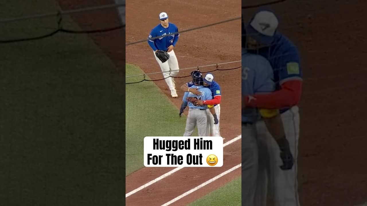 Vladimir Guerrero Jr. tagged Cedric Mullins with a hug 🤣 #MLB #BlueJays