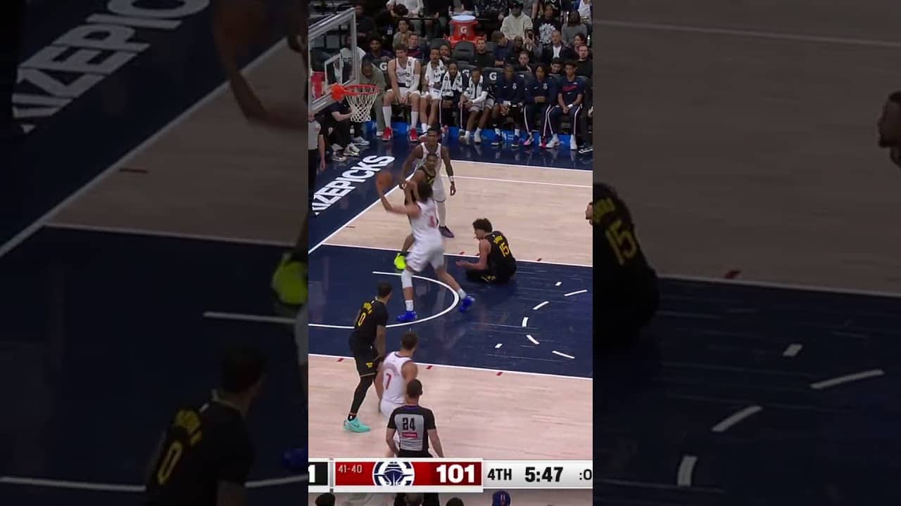 Kobe drops him 😳