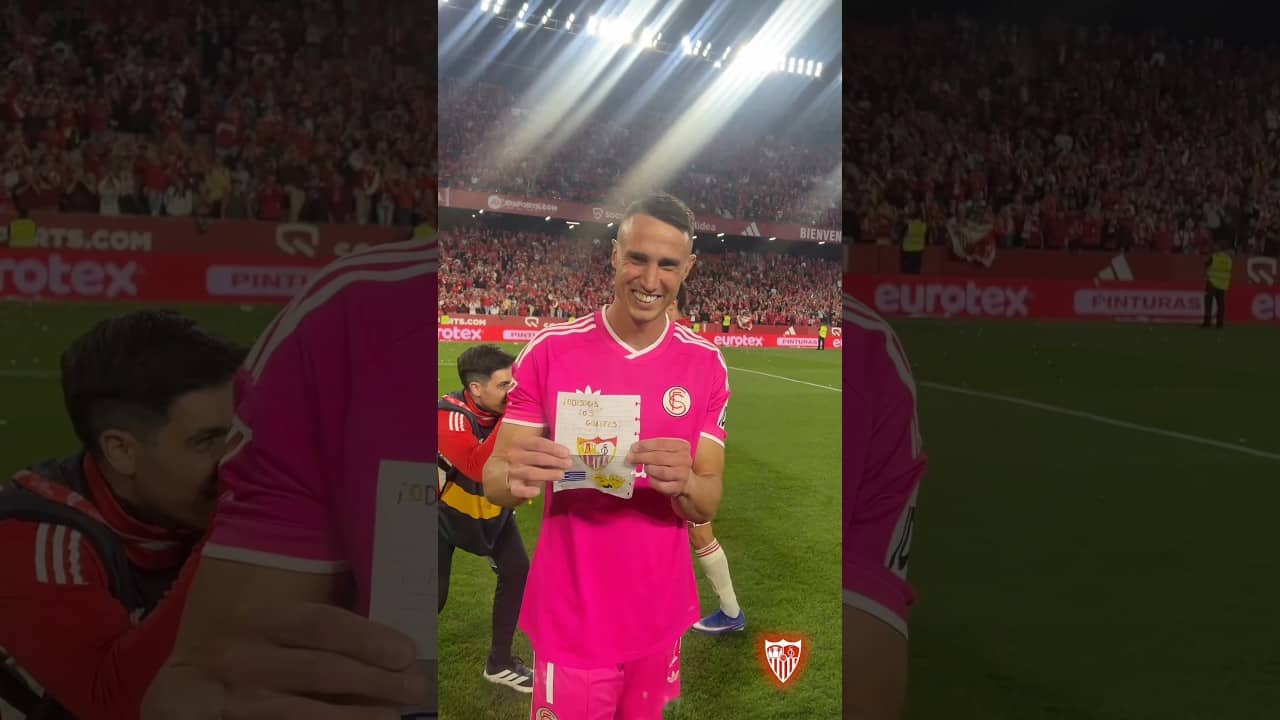 Desde que te conocimos supimos que no podríamos cumplir esa regla… 🥰🇬🇷 #sevillafc #shorts