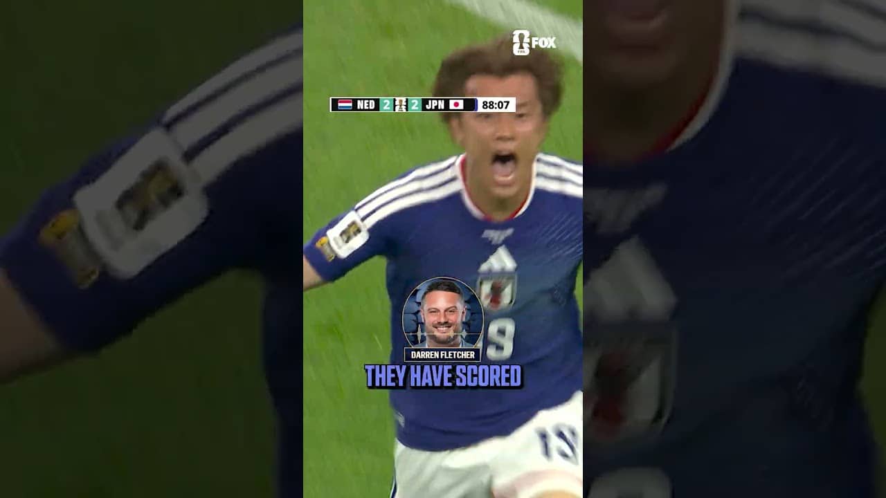 Just before the corner kick was taken, Darren Fletcher predicted a goal for Japan 🤯