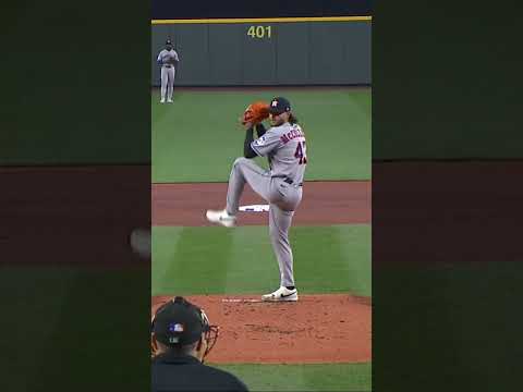 WHAT A PLAY BY LANCE McCULLERS 😳