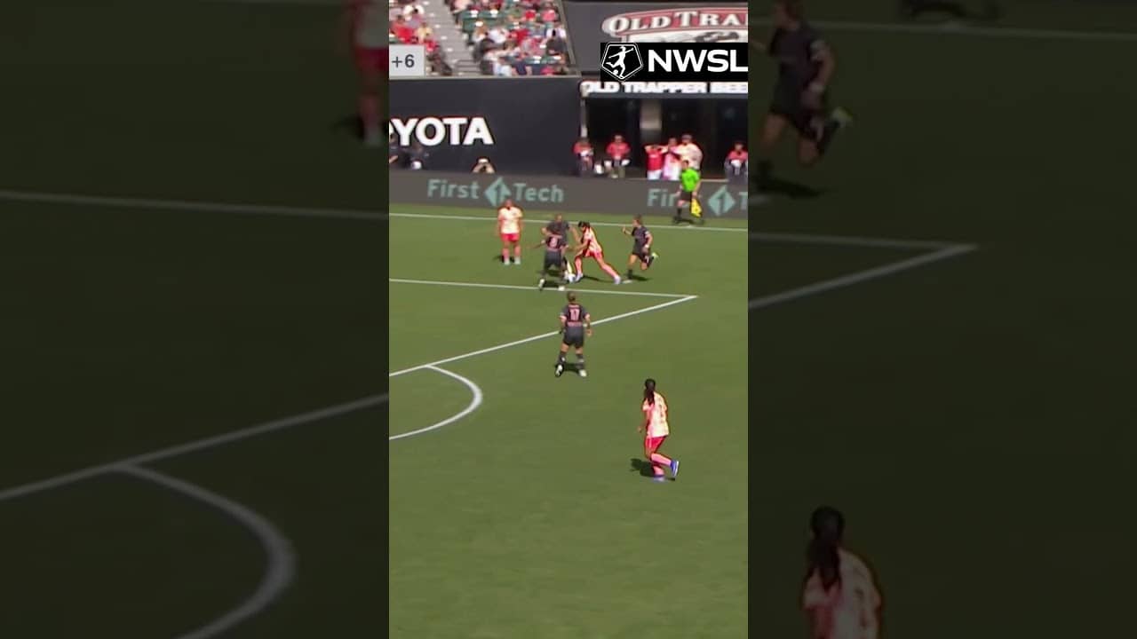 Give her the ball and watch the Sophia Wilson chaos 😤 🔥
