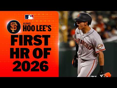 Jung Hoo Lee smacks his first home run of the season for the Giants! 🤩 | 이정후ハイライト