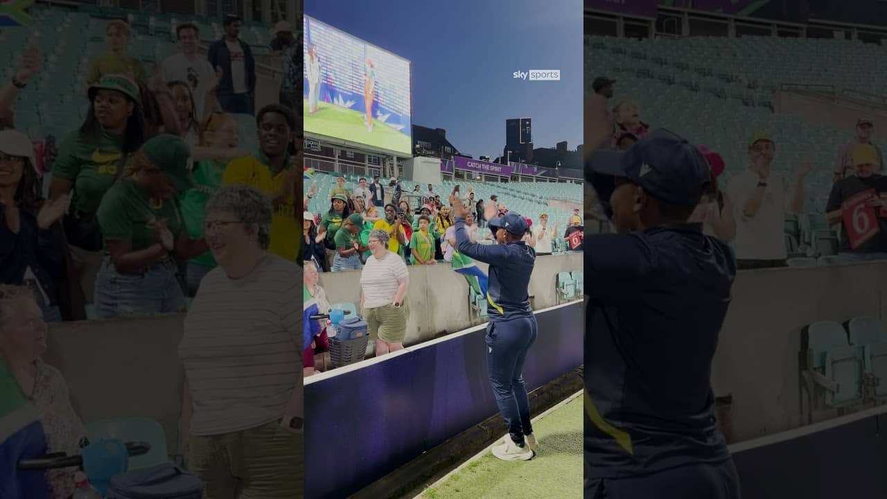 Sinalo Jafta dancing with some South African fans after their semi-final defeat to England 🥹🇿🇦