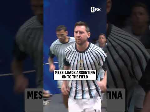 Messi leads out Argentina at Atlanta Stadium ahead of the Round of 16