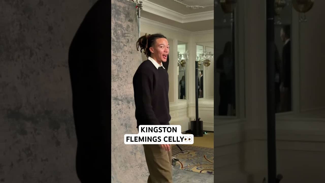 Kingston flemings flashing his 3-pt celly