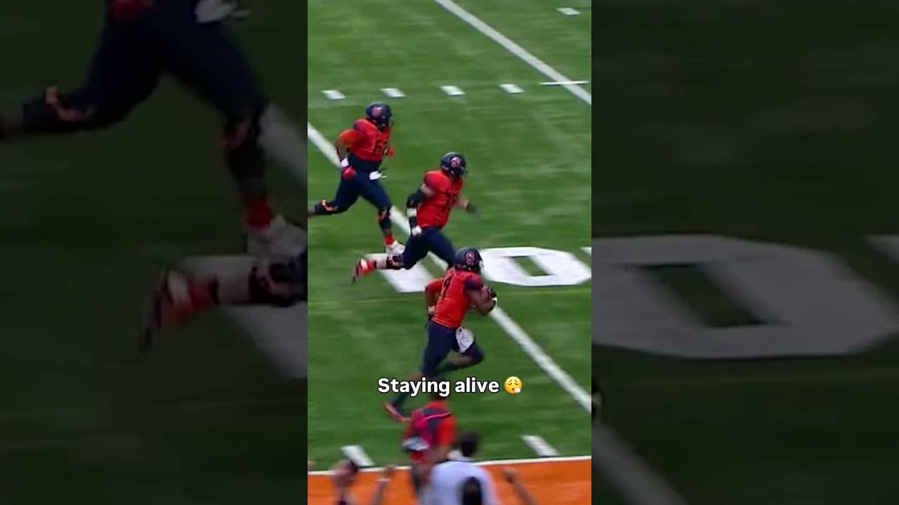 That balance is unreal 🤩 #syracuse #accfootball #collegefootball