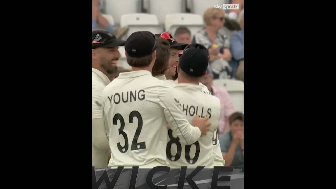 This epic fielding from New Zealand! 🔥