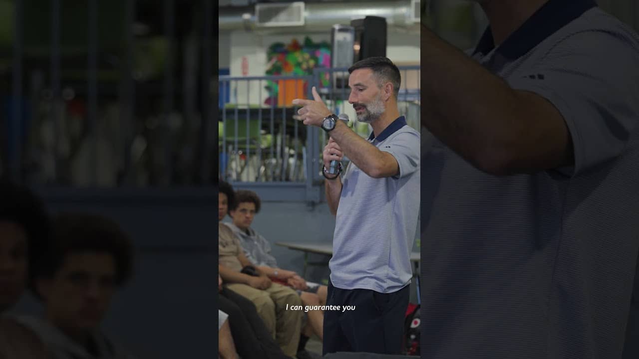 Marko Mitrović talks to students about pursuing your dreams in the face of adversity 💙❤️