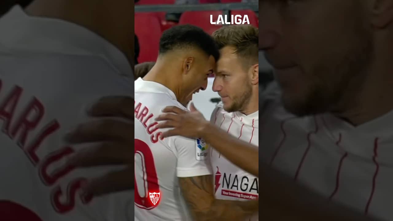 🚀 Zapatazo de Rakitic vs Atlético 😍🙉 #sevillafc #laligahighlights #shorts