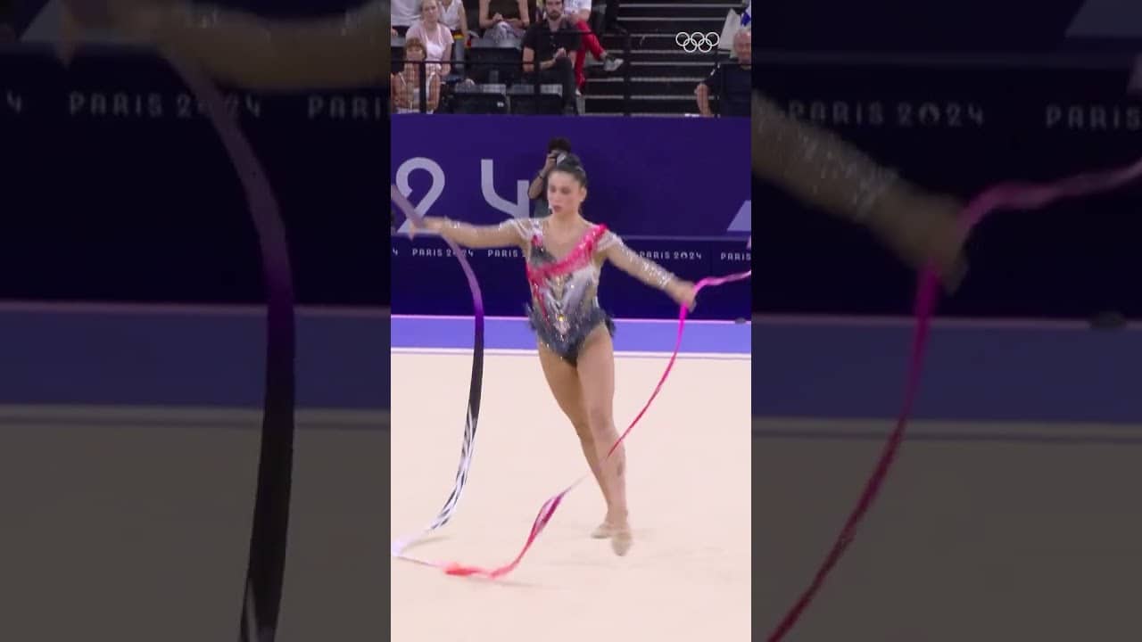 Milena Baldassarri delivered a mesmerizing ribbon routine at the #Paris2024 Olympic Games. 🇮🇹✨