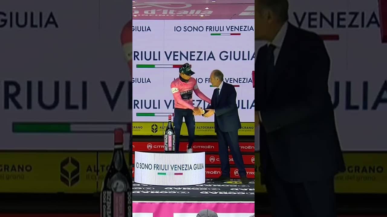 Second on the stage, but first overall 💕 Afonso Eulalio is the new Maglia Rosa after Stage 5.