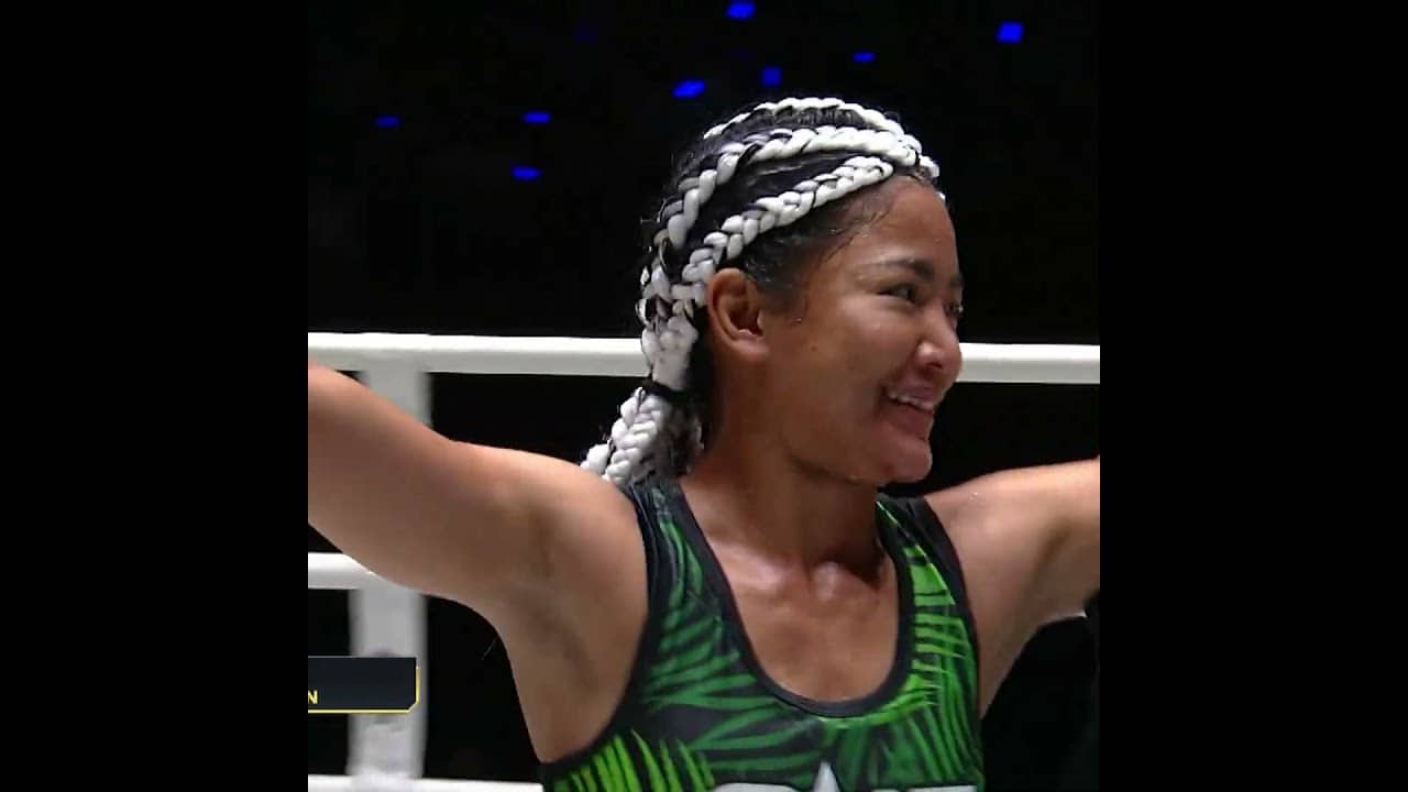 DOMINANT 💪 Duangdawnoi defeats Yana Yip by unanimous decision to improve to 3-0 in ONE!