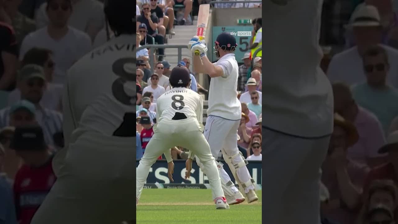 Will O'Rourke's reaction to that Harry Brook six says it all! 🤯