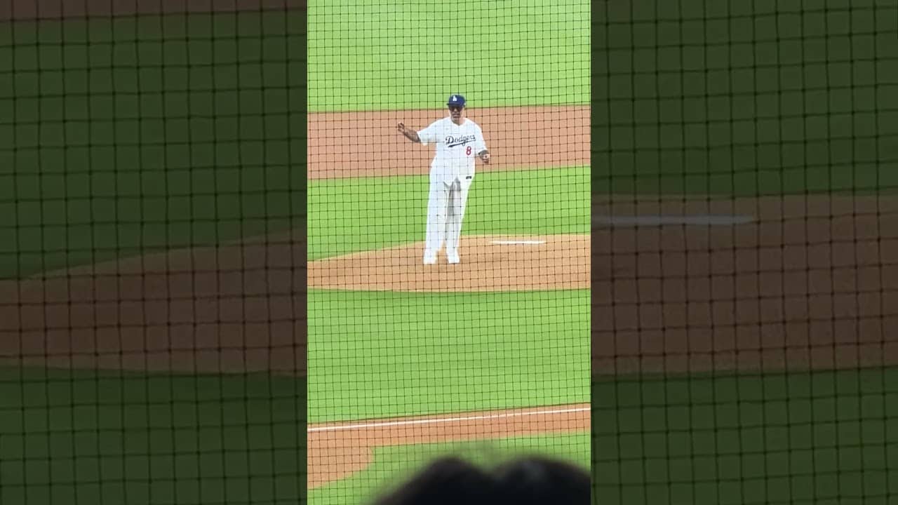 Jo Koy with first pitch on Filipino Heritage Night #Dodgers