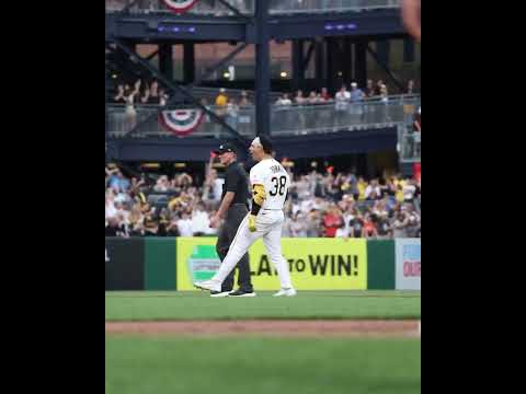 HOIST THE CONE! Nick Yorke walks it off for the Pirates! 🏴‍☠️