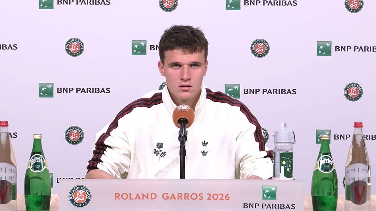 Roland-Garros 2026 - Jakub Menšík po výhře nad Fonsecou: „Neslyšel jsem vůbec nic“