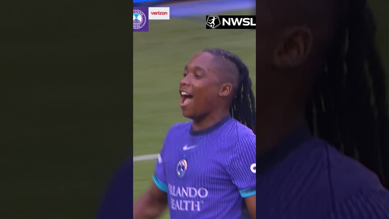 The body movement. The composure. The goal. 👏 Barbra Banda is 🔝!