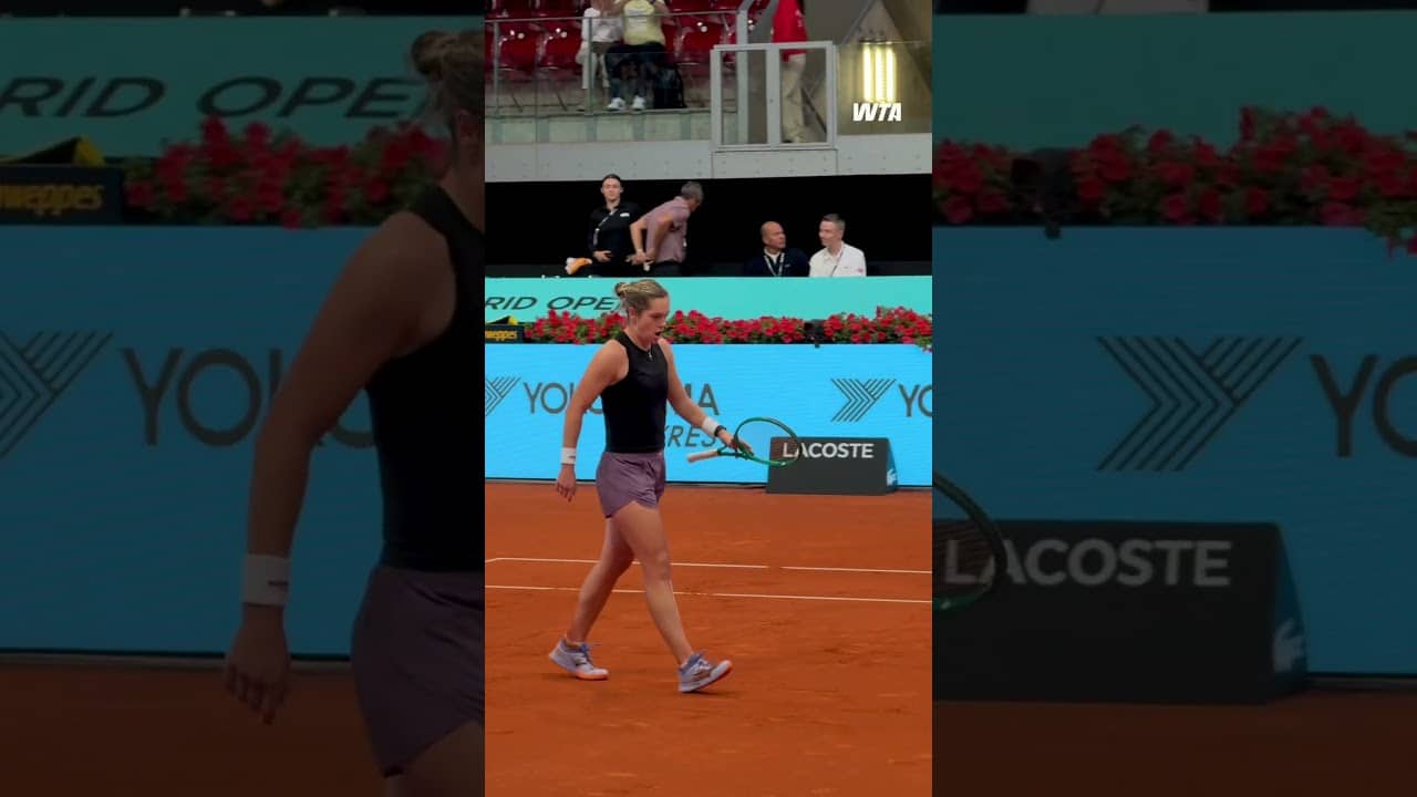 Caty McNally secures her place in Round 3 for the first time in Madrid 💚 #wta #tennis