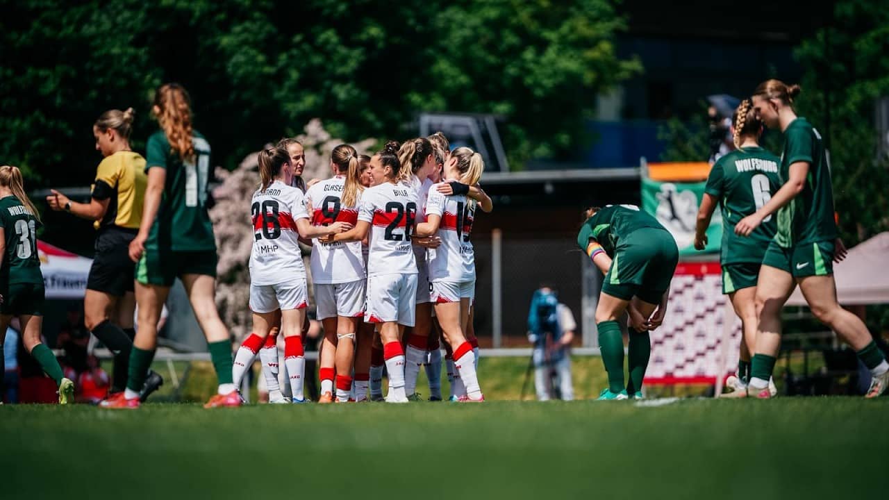 HISTORISCH! VfB Frauen steigen mit 4:1 gegen Wolfsburg II in die Bundesliga auf | Highlights