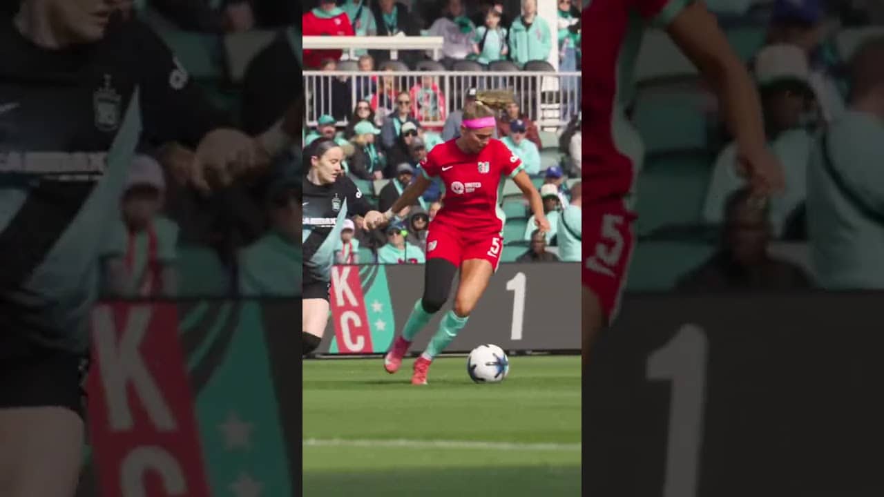 The Current is #strong 💪 #nwsl #soccer #tackle #kansascity
